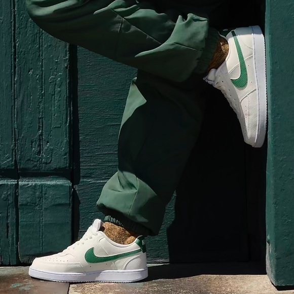 Nike WMNS Court Vision Low Next
Nature
Sail/White/Malachite
Shoes
FQ8892-133 - Picture 15 of 16